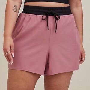 Lovesick Color Block Pull On Stretch Woven Shorts
